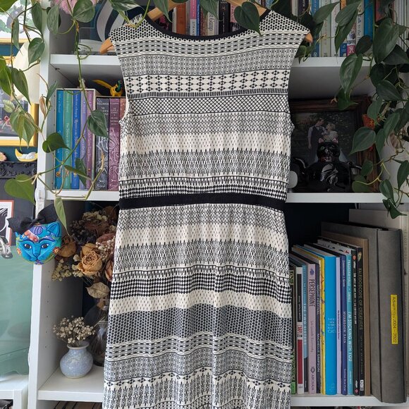Patterned cream and black LOFT Dress, Size Small - Picture 1 of 4